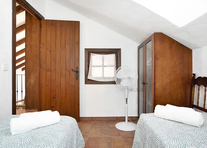 בית כפרי Nego